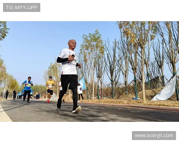 在日本街头捕捉足球明星的精彩瞬间与独特风采